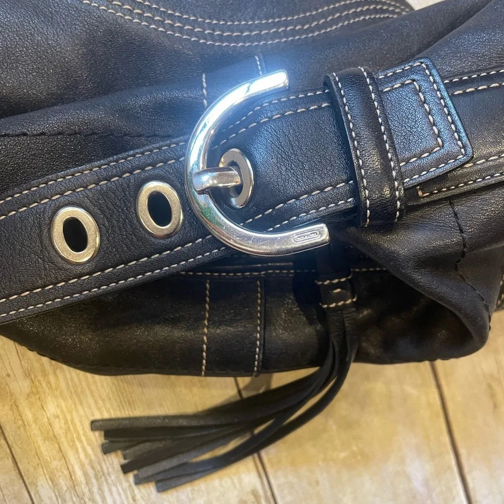 COACH Black Leather Shoulder Bag - Picture 4 of 14